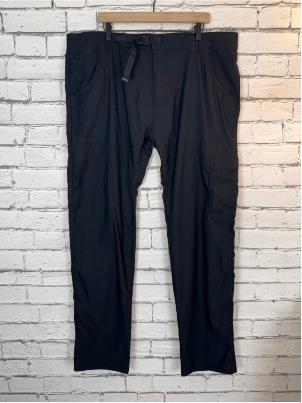 Men's prAna Cargo Pants size 42x34 Black Adjustable Waist Zion Slim Pants NEW - Picture 3 of 16